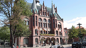 Das Rathaus in Neumünster.