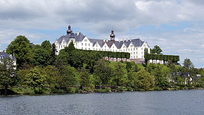 Das Plöner Schloss (© Doris Rennekamp / pixelio.de)