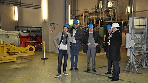 Minister Albrcht besuchte das Kernkraftwerk Brokdorf.