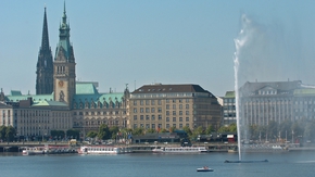 Hamburg mit Blick auf die Binnenalster