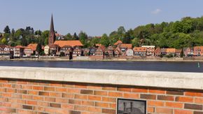 Blick über die Elbe auf Lauenburg