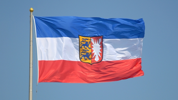 Die Landesdienstflagge Schleswig-Holsteins
