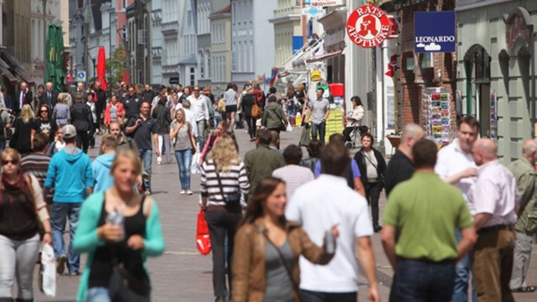 Die Fußgängerzone / Einkaufsstraße Holm in Flensburg